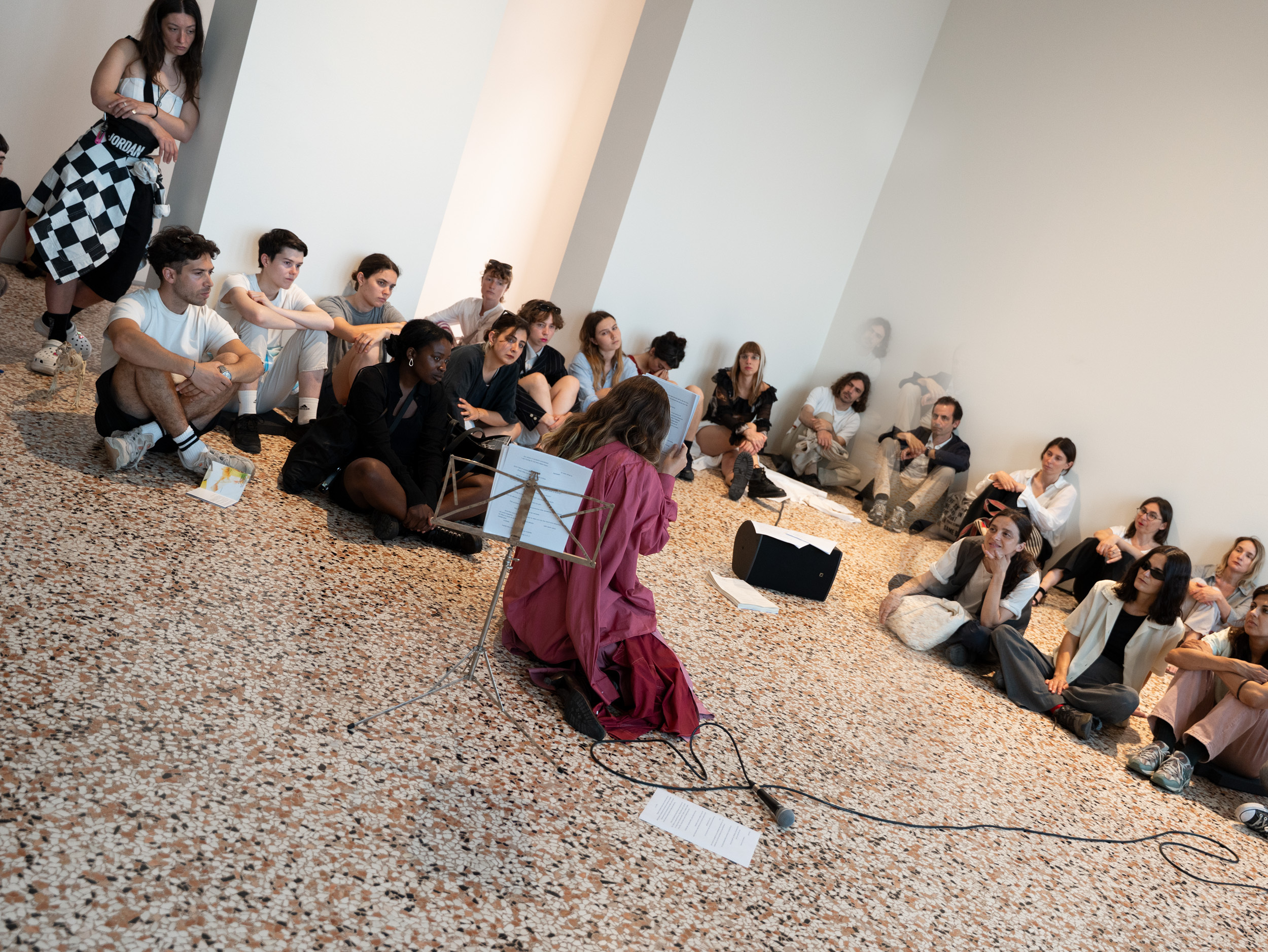 Veza Fernandez con Sandra Cane, Chantal, Il Fantasma di Pepper, Day 1, a cura di Edoardo Lazzari, Scuola Piccola Zattere, 2025. Ph. Giacomo Bianco