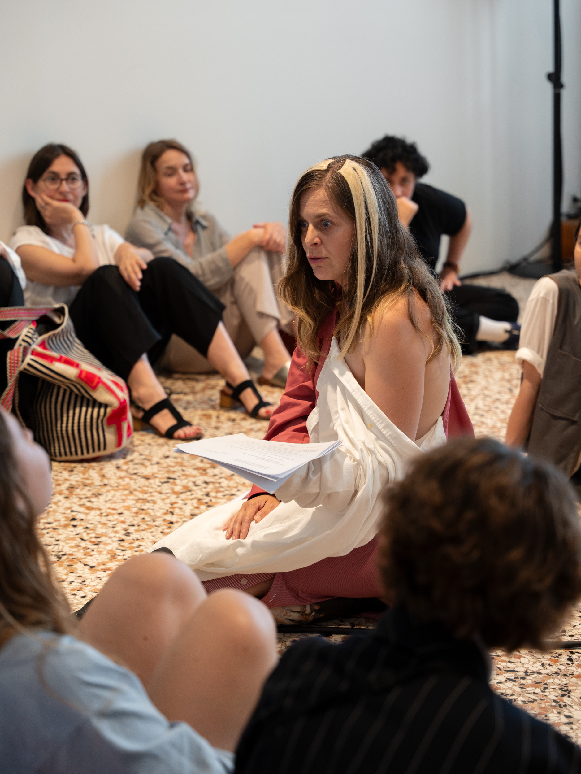 Veza Fernandez con Sandra Cane, Chantal, Il Fantasma di Pepper, Day 1, a cura di Edoardo Lazzari, Scuola Piccola Zattere, 2025. Ph. Giacomo Bianco