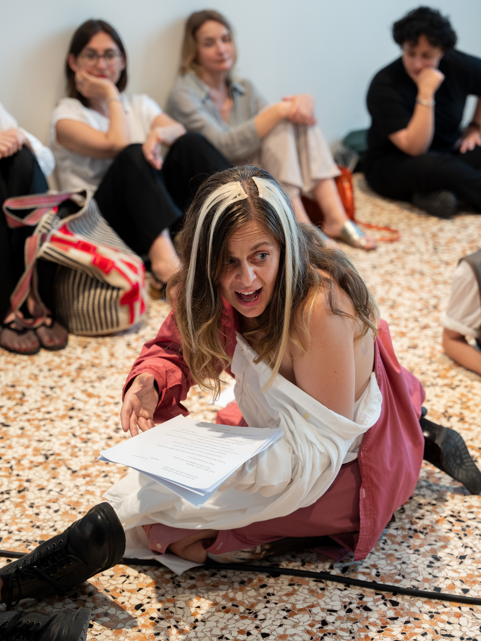 Veza Fernandez con Sandra Cane, Chantal, Il Fantasma di Pepper, Day 1, a cura di Edoardo Lazzari, Scuola Piccola Zattere, 2025. Ph. Giacomo Bianco