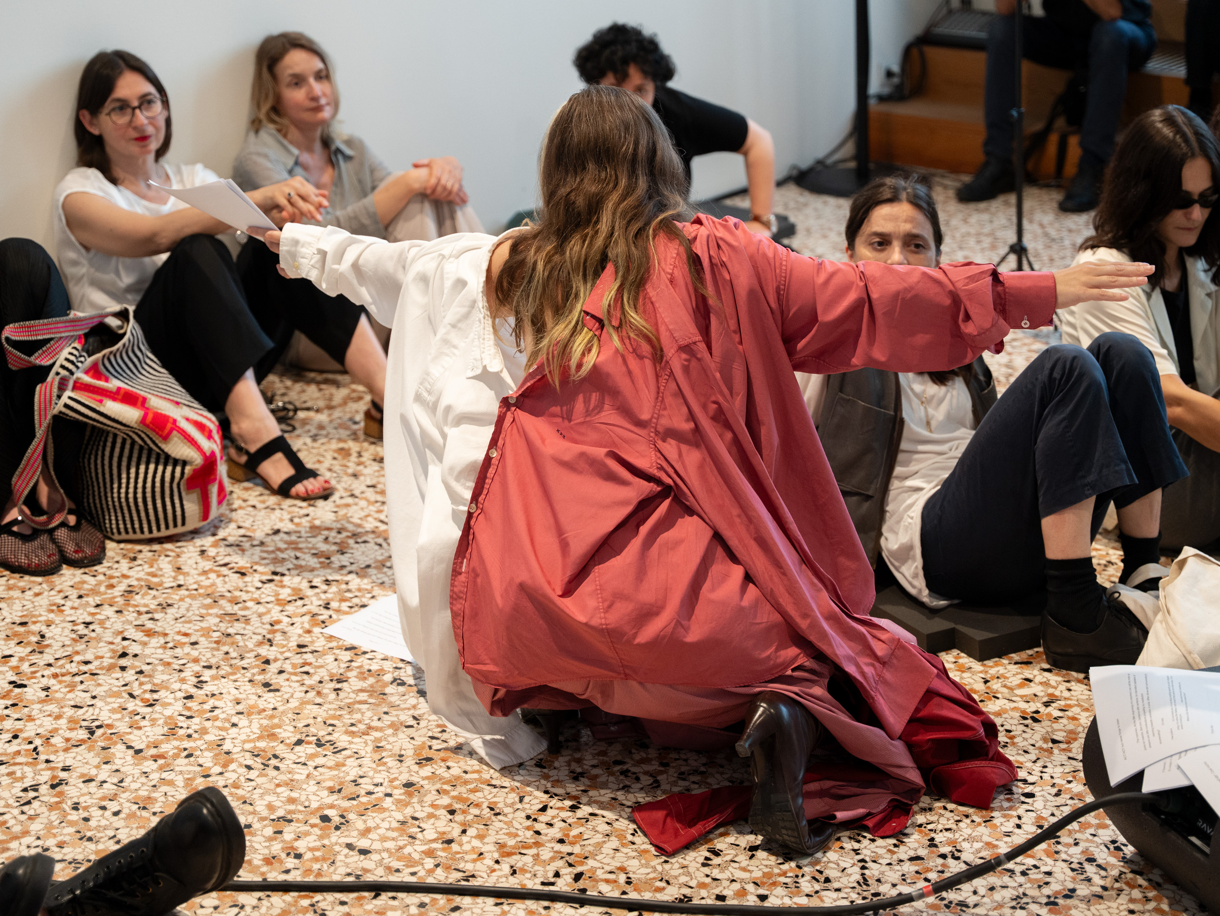 Veza Fernandez con Sandra Cane, Chantal, Il Fantasma di Pepper, Day 1, a cura di Edoardo Lazzari, Scuola Piccola Zattere, 2025. Ph. Giacomo Bianco
