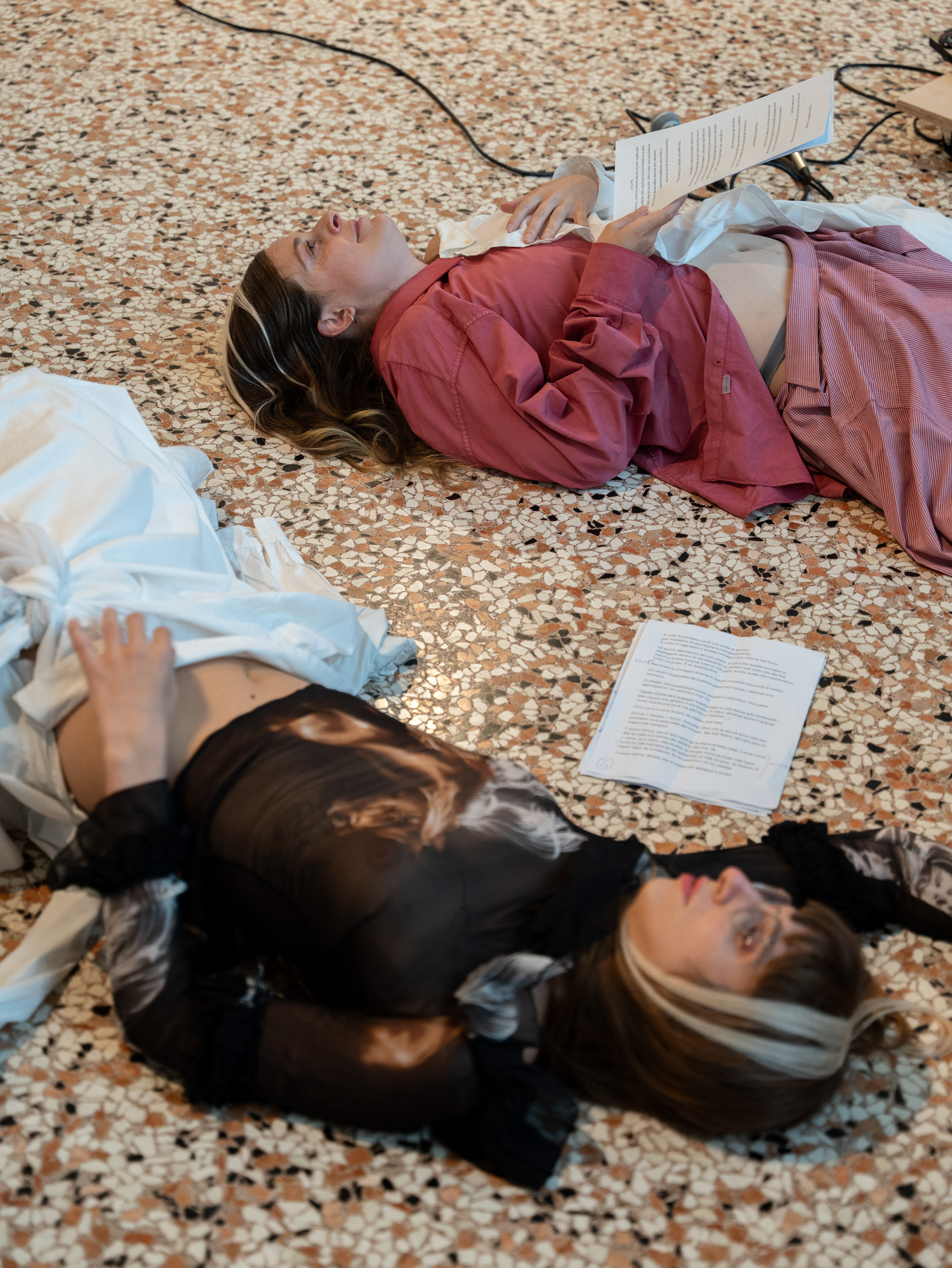 Veza Fernandez con Sandra Cane, Chantal, Il Fantasma di Pepper, Day 1, a cura di Edoardo Lazzari, Scuola Piccola Zattere, 2025. Ph. Giacomo Bianco