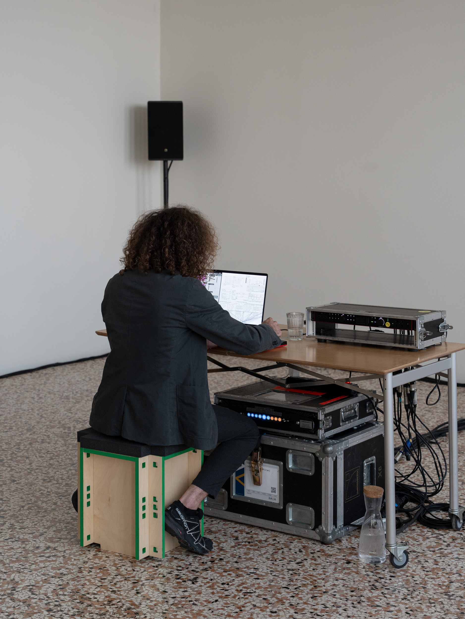 Jacopo Giacomoni, E' solo un lungo tramonto, Il Fantasma di Pepper, Day 2, a cura di Edoardo Lazzari, Scuola Piccola Zattere, 2025. Ph. Giacomo Bianco
