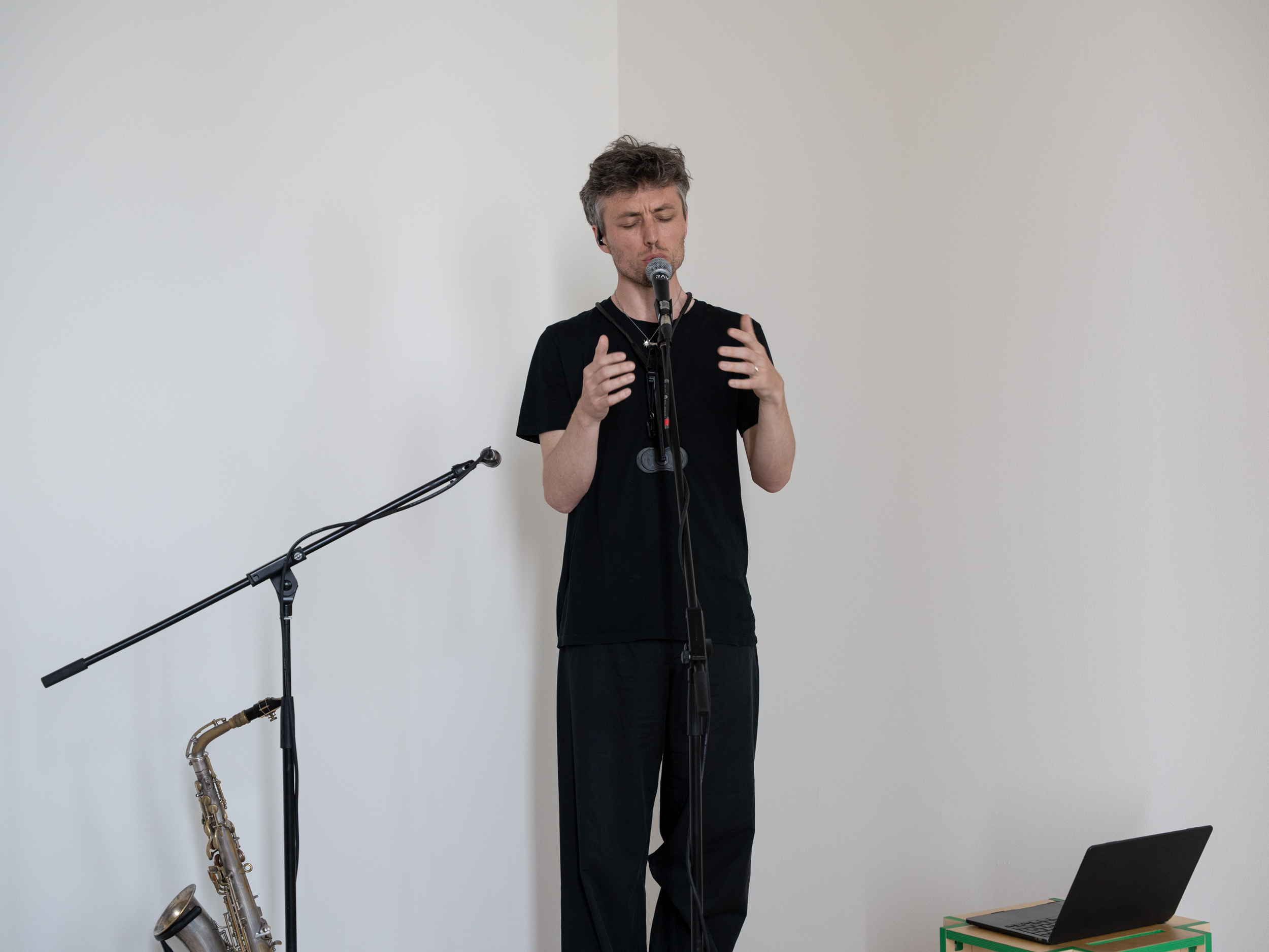 Jacopo Giacomoni, E' solo un lungo tramonto, Il Fantasma di Pepper, Day 2, a cura di Edoardo Lazzari, Scuola Piccola Zattere, 2025. Ph. Giacomo Bianco