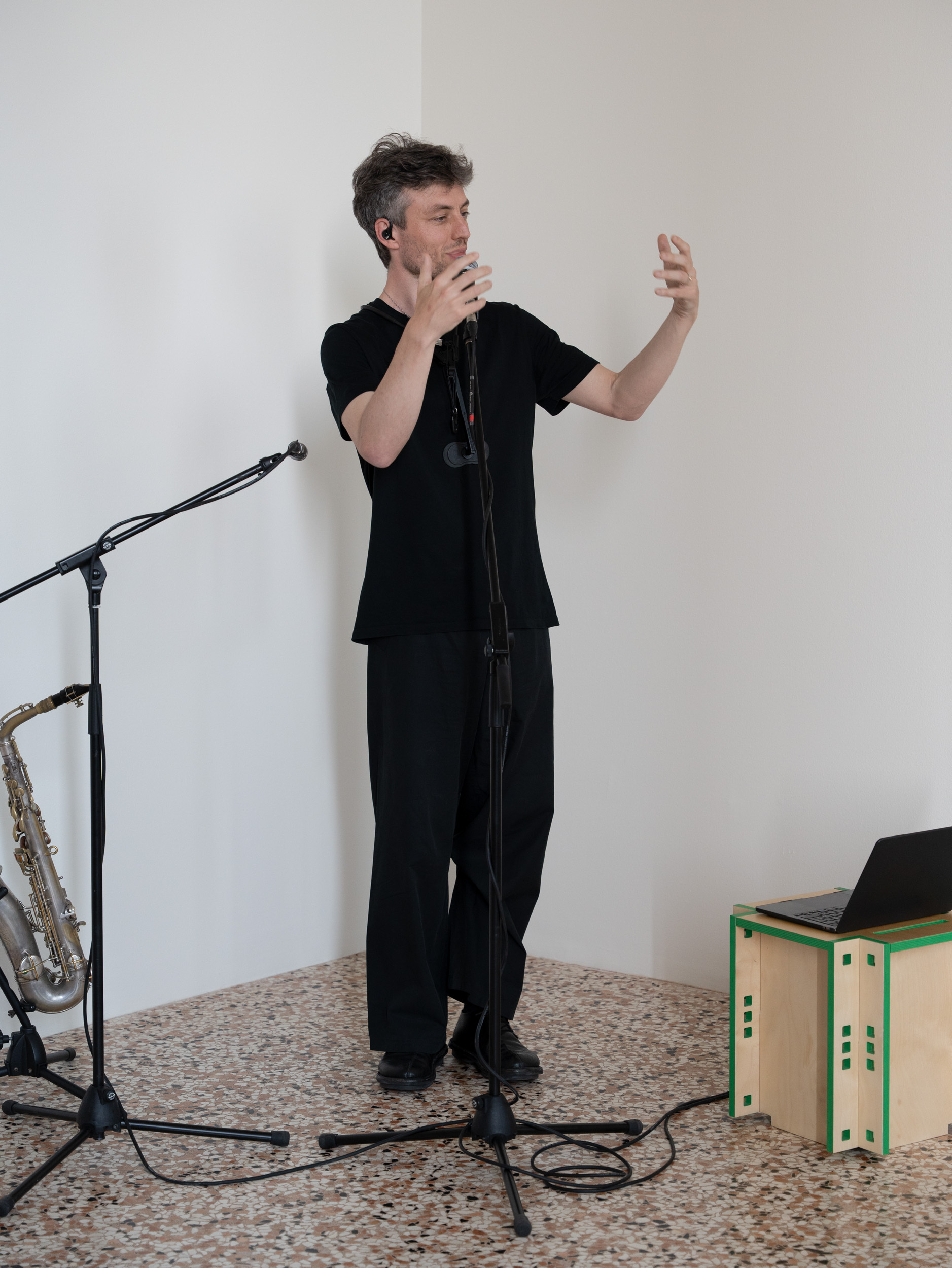 Jacopo Giacomoni, E' solo un lungo tramonto, Il Fantasma di Pepper, Day 2, a cura di Edoardo Lazzari, Scuola Piccola Zattere, 2025. Ph. Giacomo Bianco